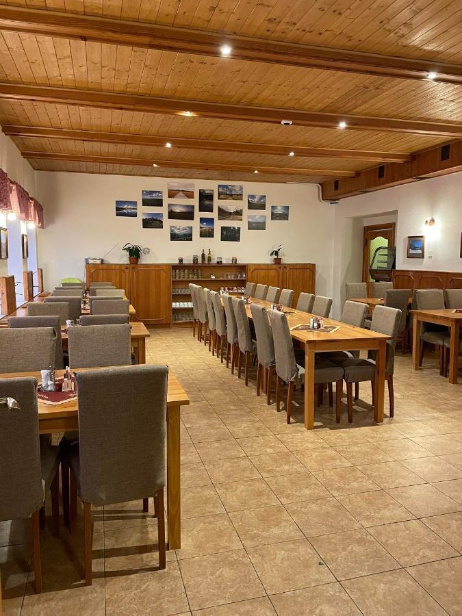 Rs Bernov Zatisi Hotel Nejdek ภายนอก รูปภาพ