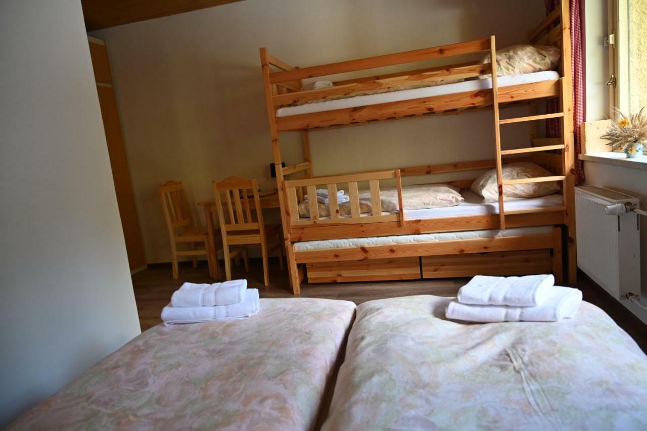 Rs Bernov Zatisi Hotel Nejdek ภายนอก รูปภาพ