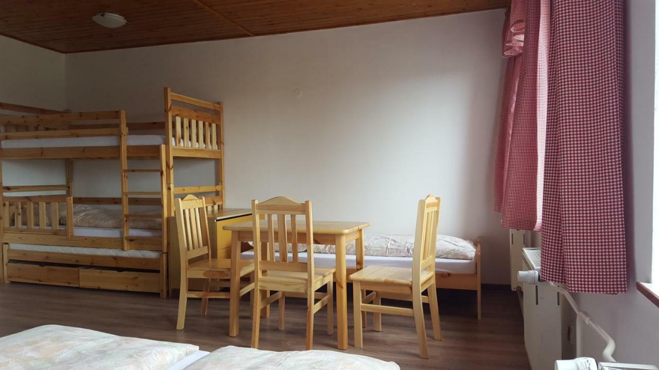 Rs Bernov Zatisi Hotel Nejdek ภายนอก รูปภาพ
